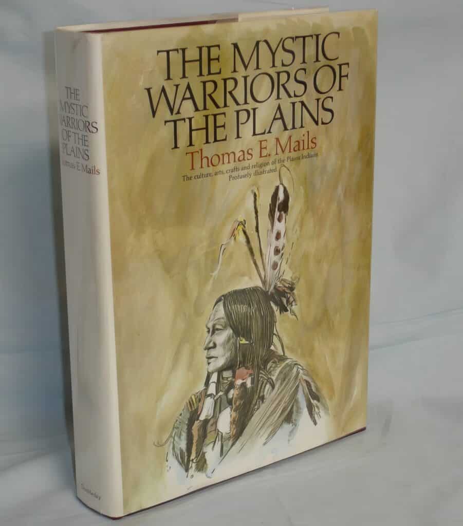 Kniha "The Mystic Warriors of the Plains" je klasickým kompilátem.