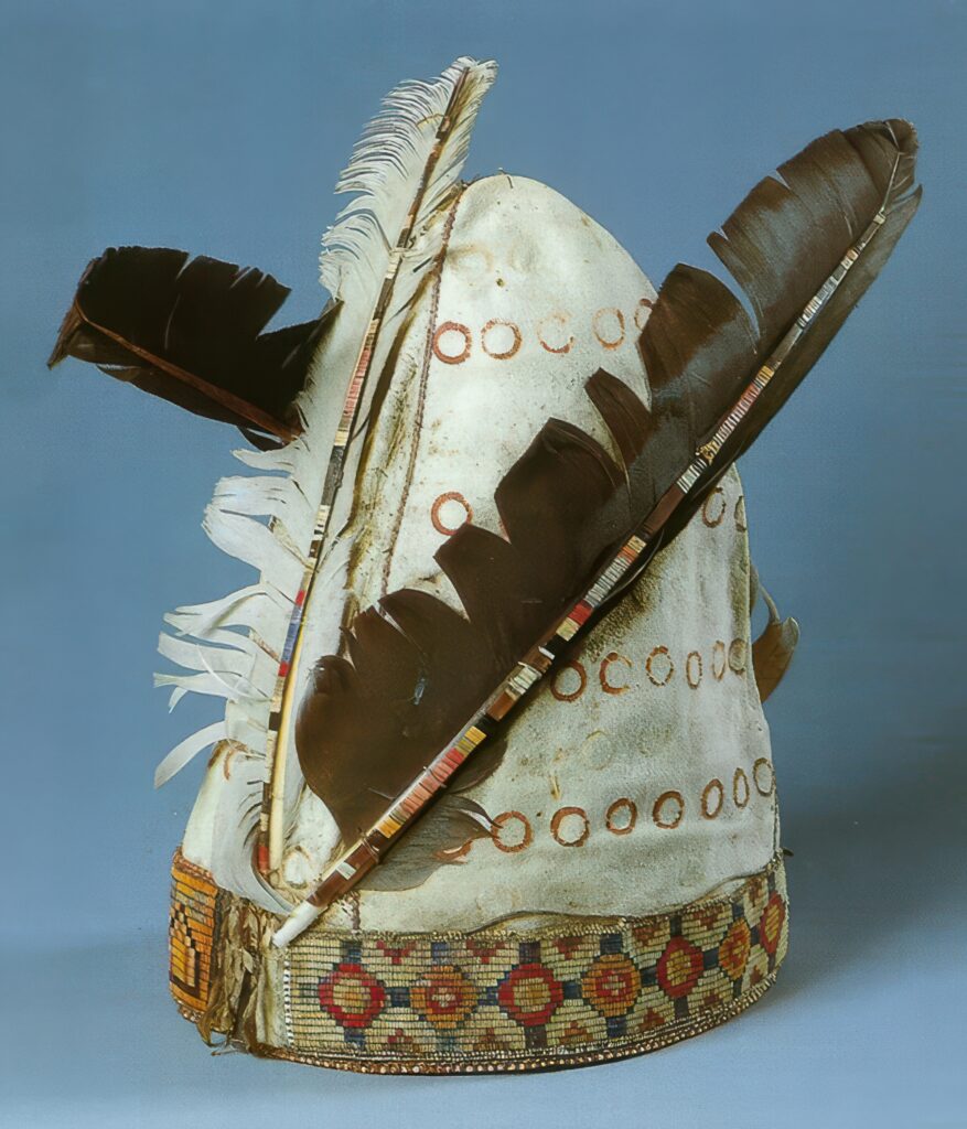 Válečná čapka, Parkland, ca 1800. Ethnologishes Museum, Berlín